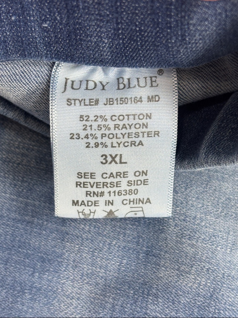 Judy Blue Light Wash Pull on Denim Shorts - 3XL - Picture 6 of 6
